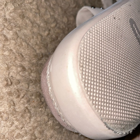 Vince Camuto sandals - Picture 3 of 6